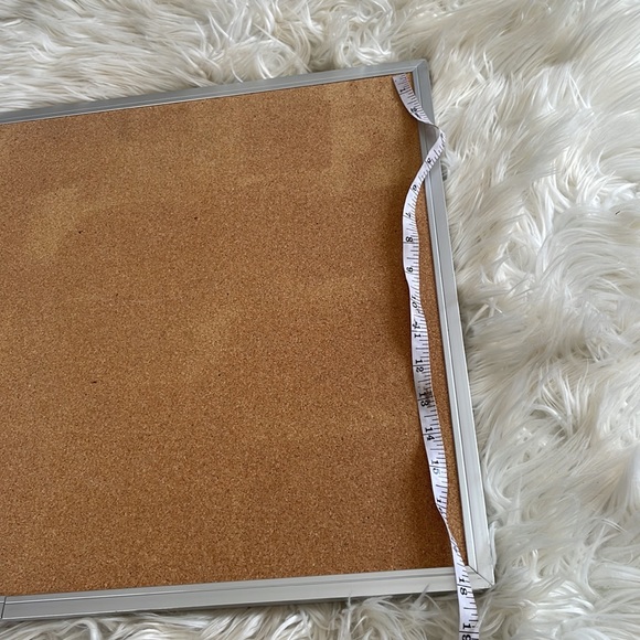 Small wall hanging bulletin board - Picture 12 of 16